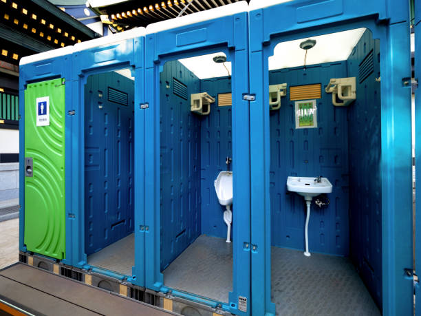 Best Sanitation services for porta potties  in Estherville, IA