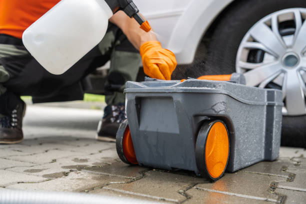 Best Luxury portable toilet rental  in Estherville, IA